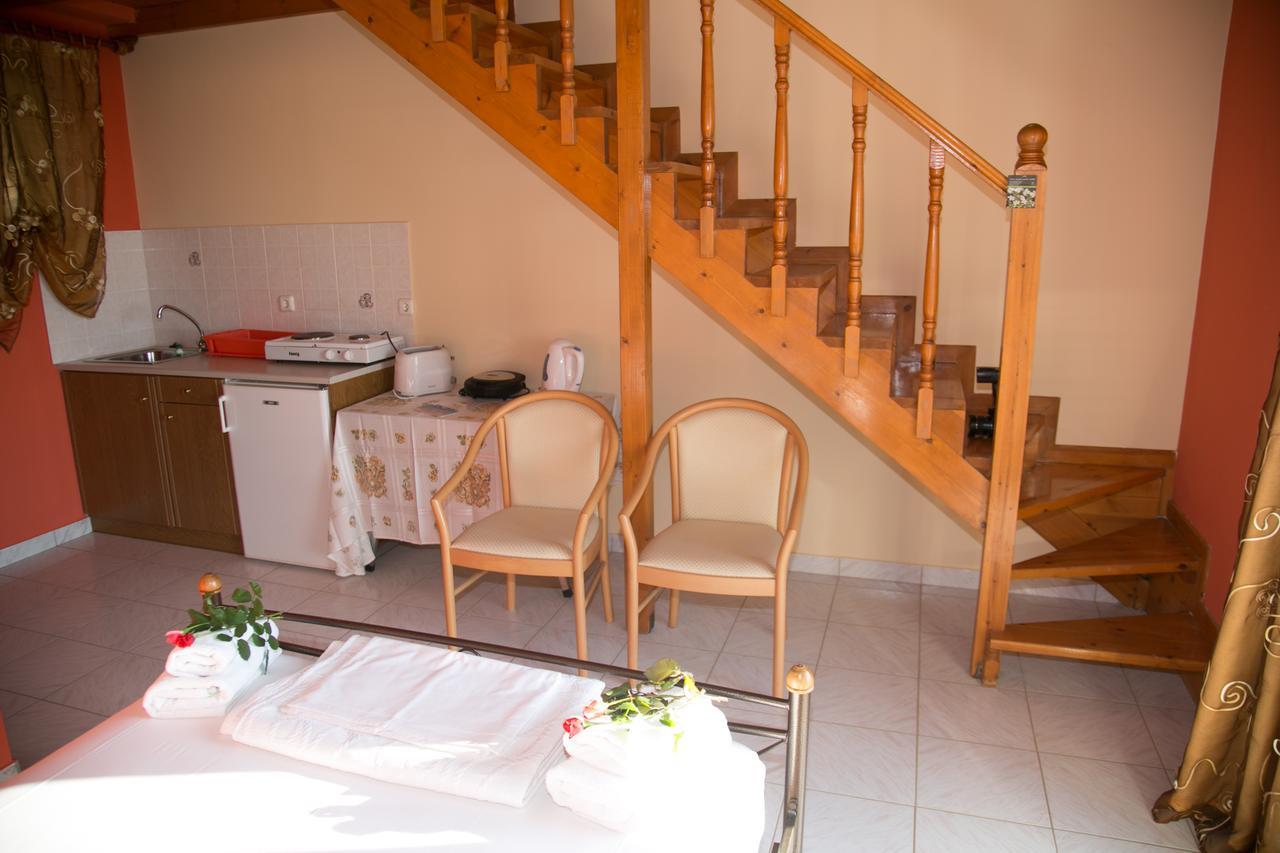 Almyros Studios & Apartments Kounopetra Extérieur photo